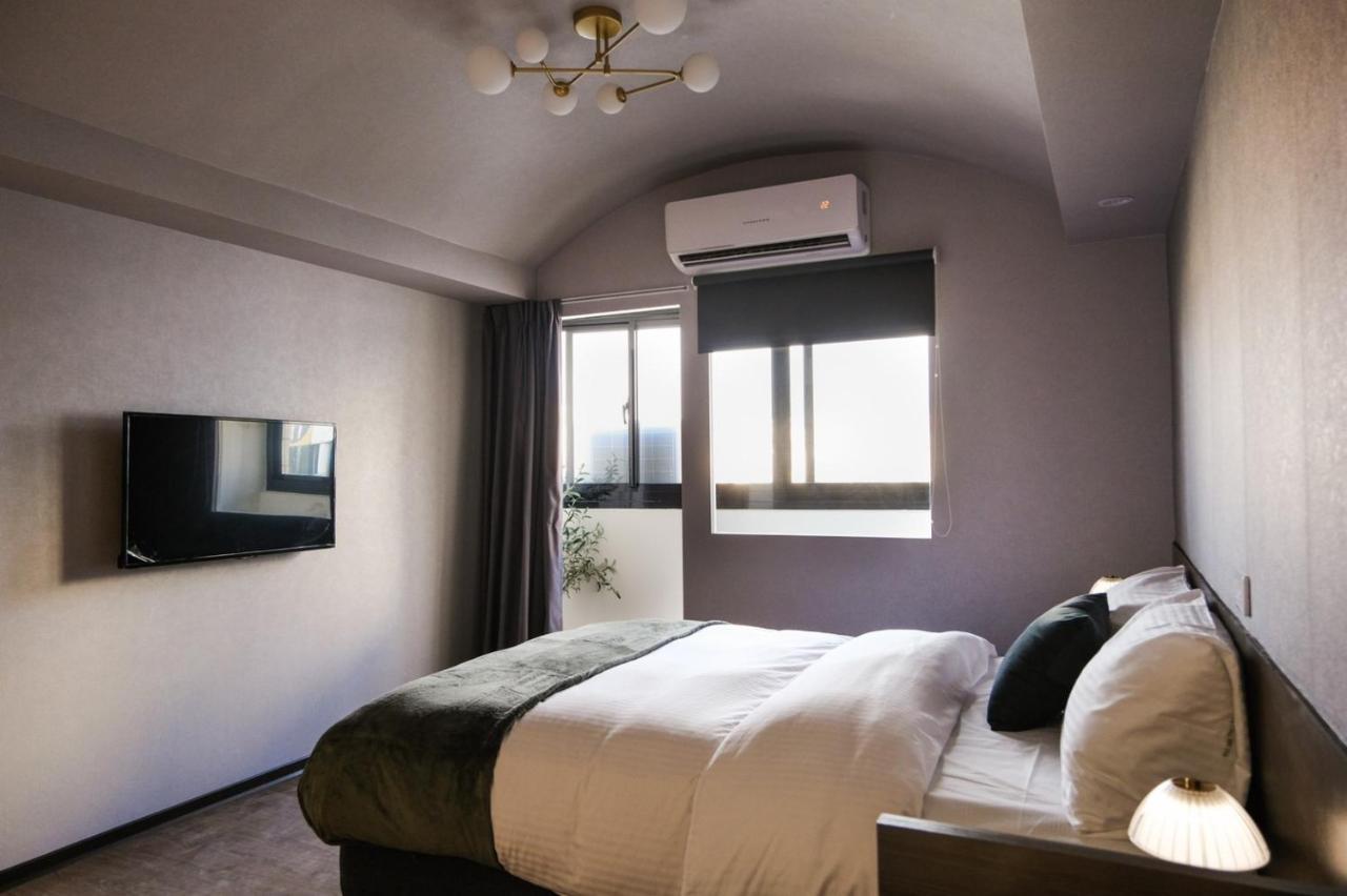 Giant Rich Hotel Тайбэй Экстерьер фото