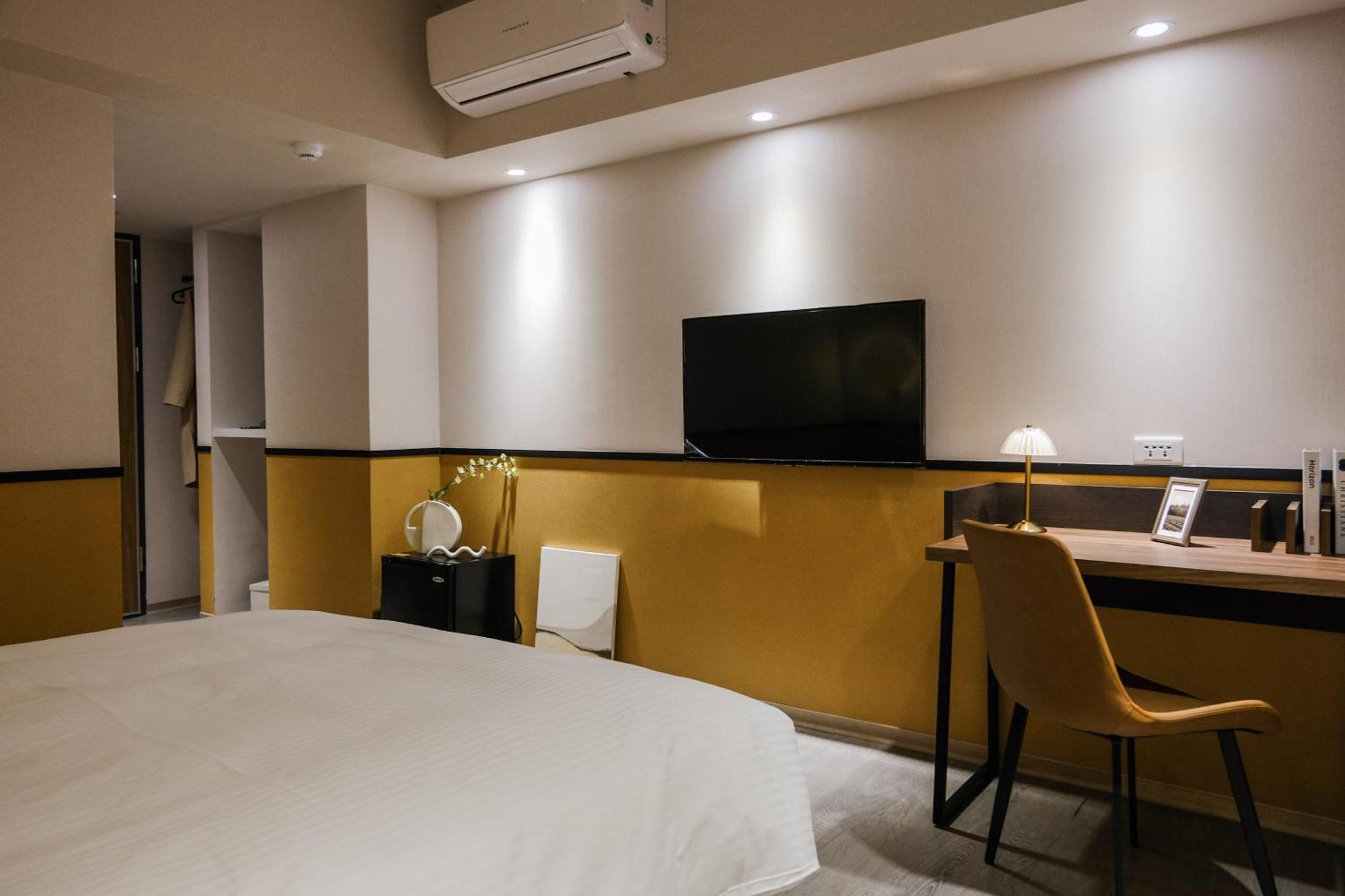 Giant Rich Hotel Тайбэй Экстерьер фото